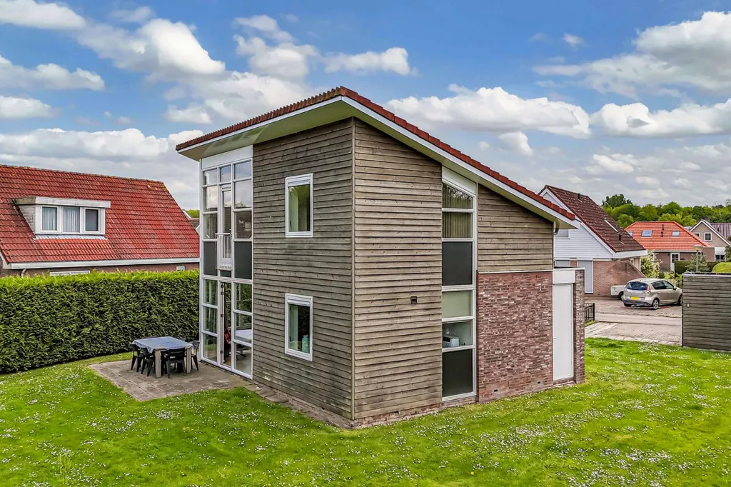 Välivaade - Villa with Large Garden in Zeewolde