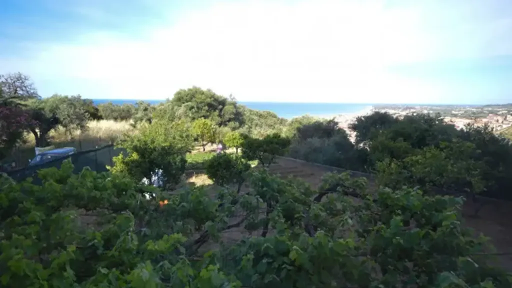 Garden - Multi-Unit Building with Panoramic View in Cariati