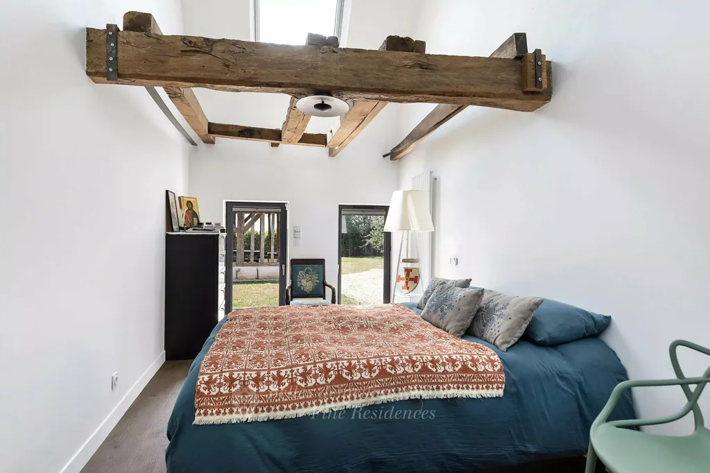 Magamistoad - Renovated Character Home with Pool in Perche