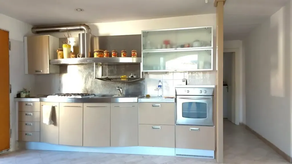 Cuisine - Trilocale with Sea Access in Fiumicino