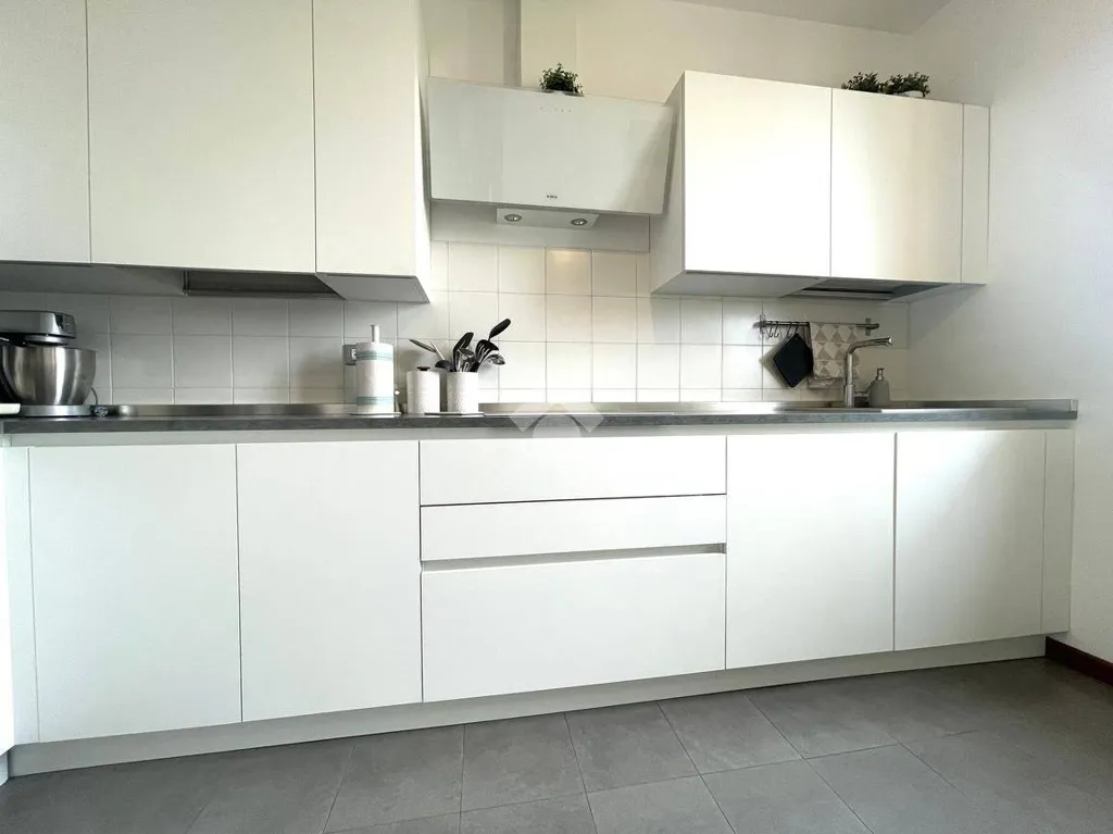 Köök - 3-Bedroom Apartment with Balcony in Cotignola