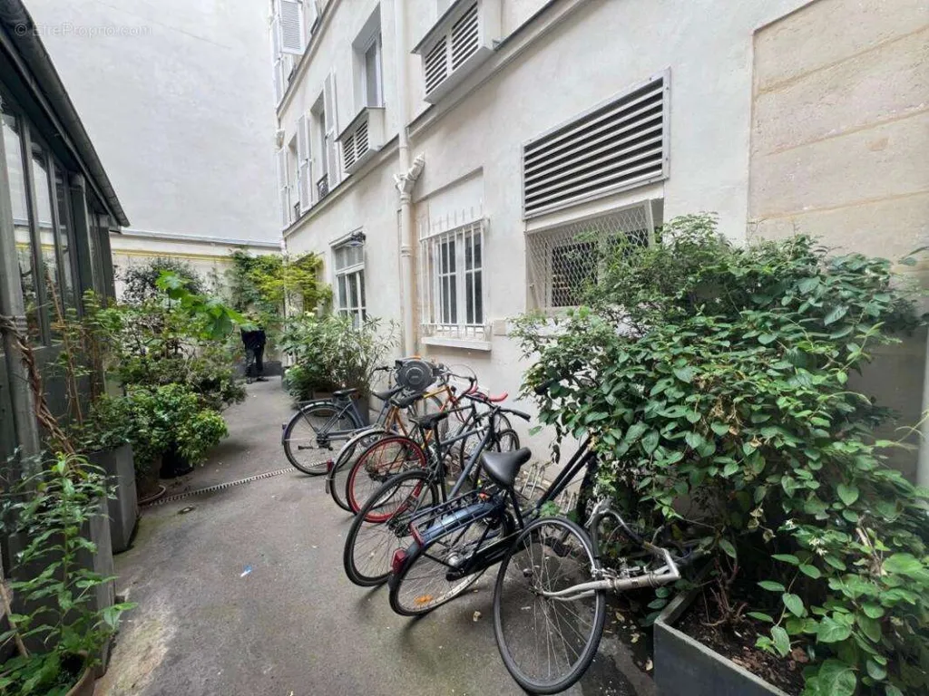 Appartement 2 pièces à Paris-10e