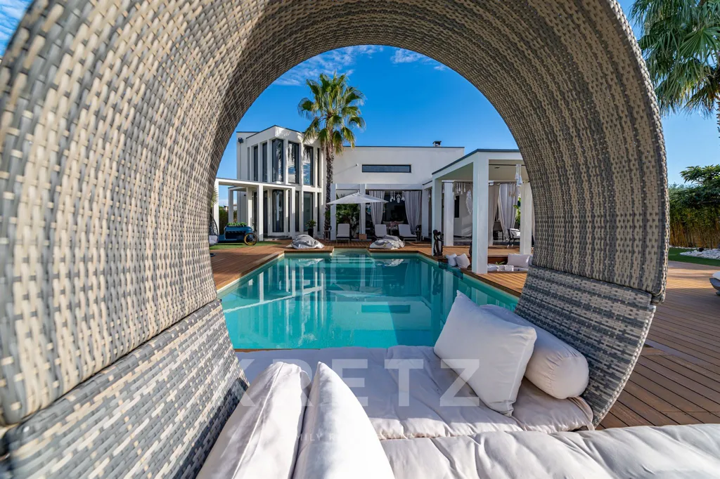 pool_area