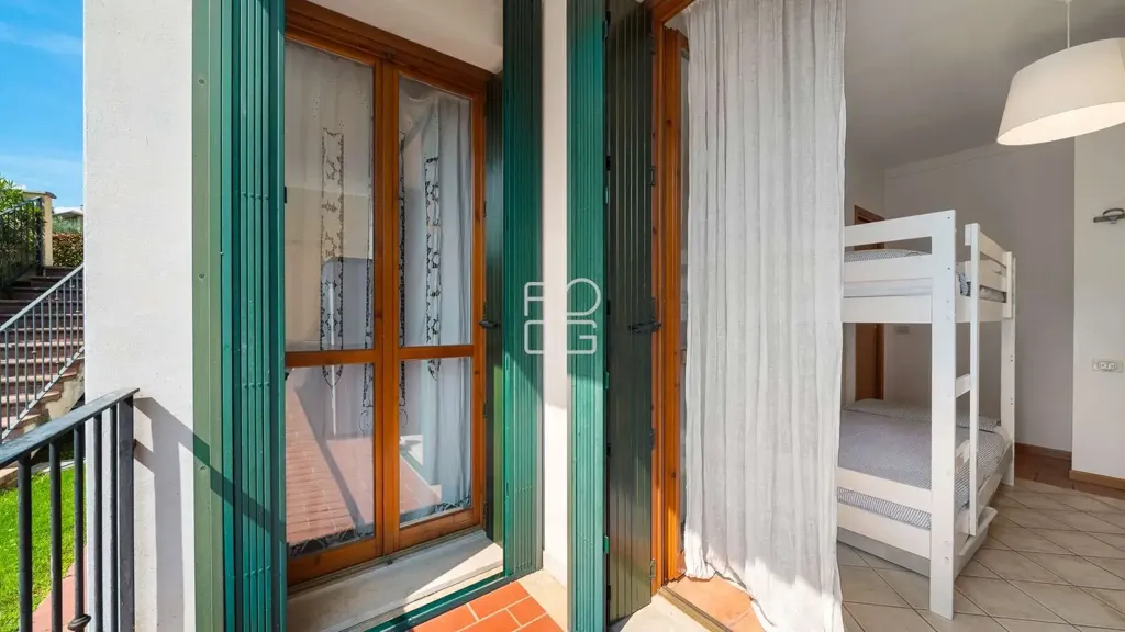 Chambres - Trilocale with Lake View in Polpenazze