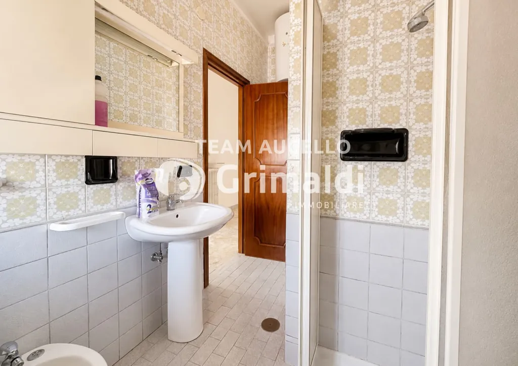 Salles de bain - Spacious Apartment with Triple Exposure in Pontecagnano Faiano