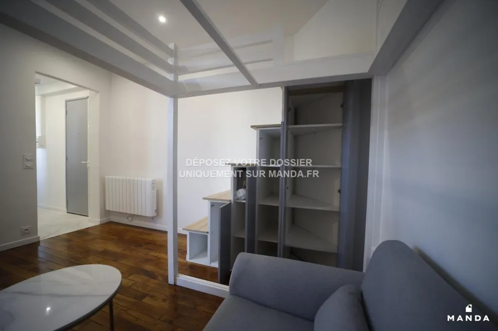 Séjour - T1 Meublé avec Ascenseur à Boulogne Pont de Saint-Cloud