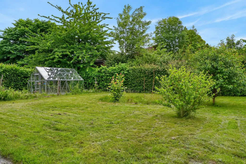 Aed - Villa with Garden in Humlebæk