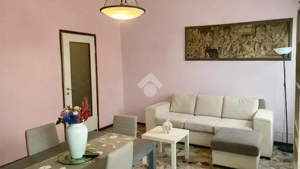 Elutuba - Spacious Apartment with Parking in Brescia