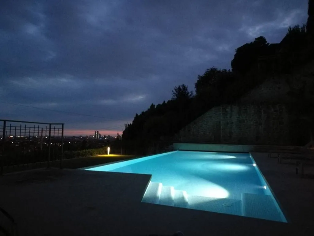 Piscine - Luxury Villa with Pool in Brescia