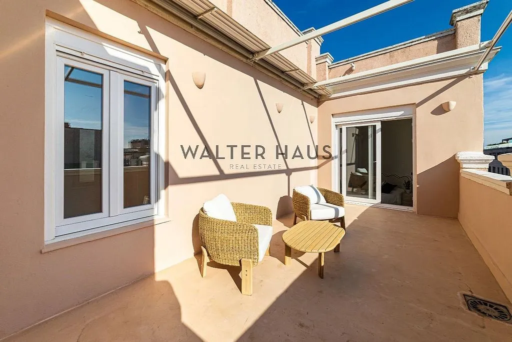 Terrass - Penthouse with East-Facing Terrace in Chamberí