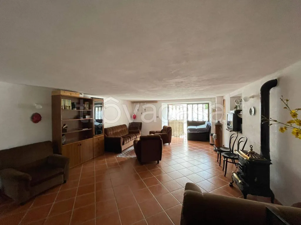 Living Room - Apartment with Balcony in Niella Belbo