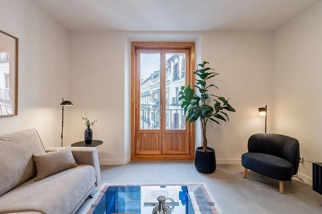 Elutuba - Furnished Flat with Balcony in Madrid