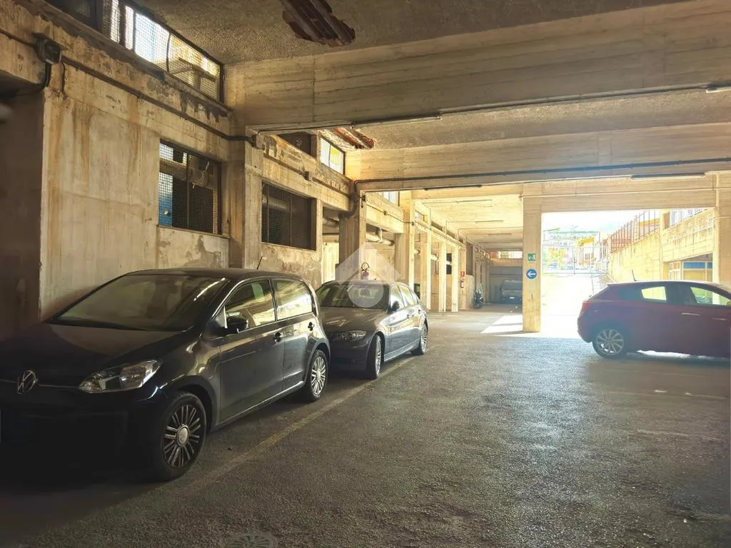 Garage - Panoramic 3-Bedroom Apartment in Palermo