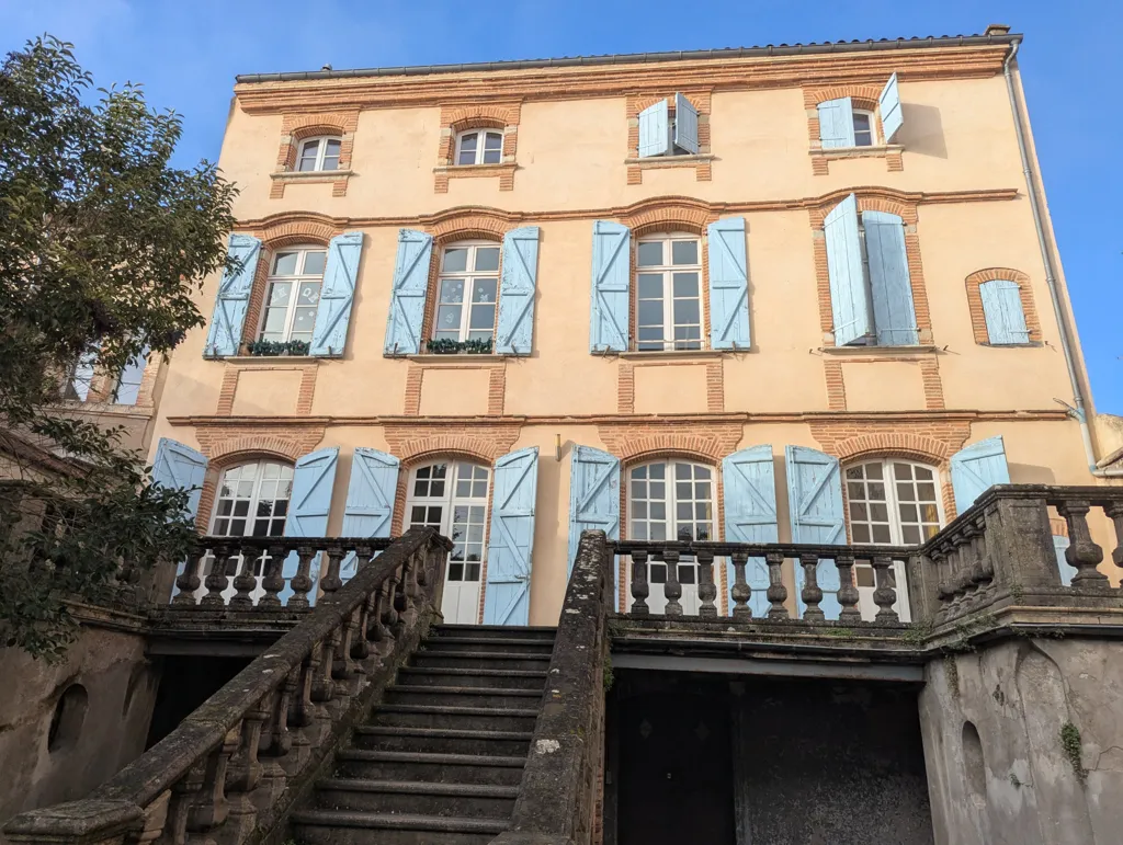 Välivaade - City Centre Flat with Private Garden in Gaillac