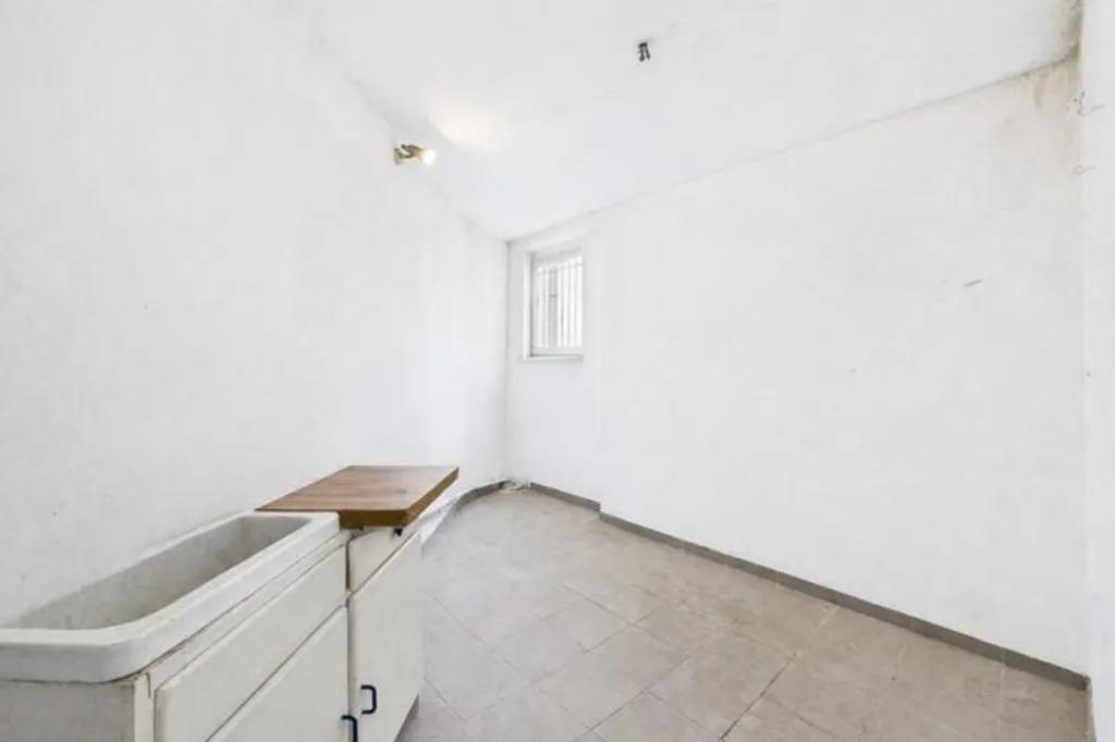 Toad - Duplex with Rare Volumes and Terrace in BLC