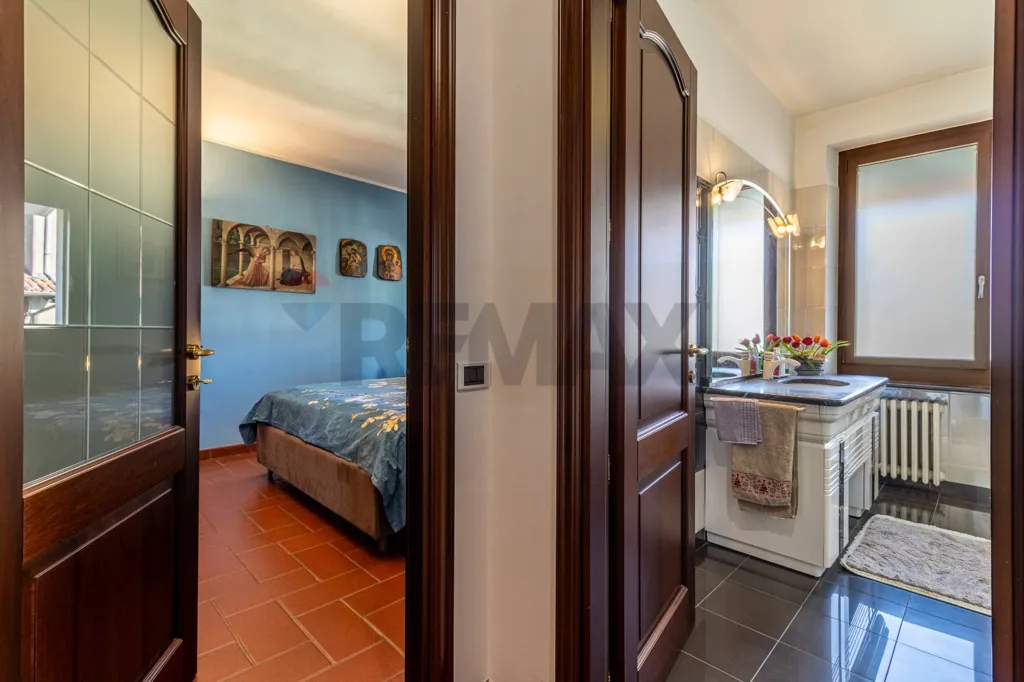 Salles de bain - Triplex Villa with Garden in Occhieppo Superiore