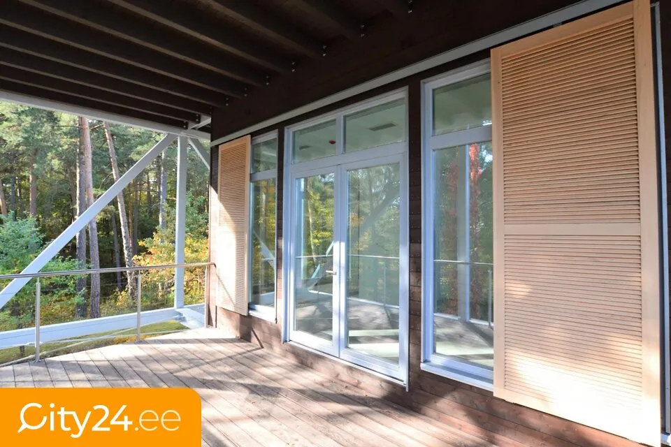 Balcony - Architectural Gem by the Lake in Latvia