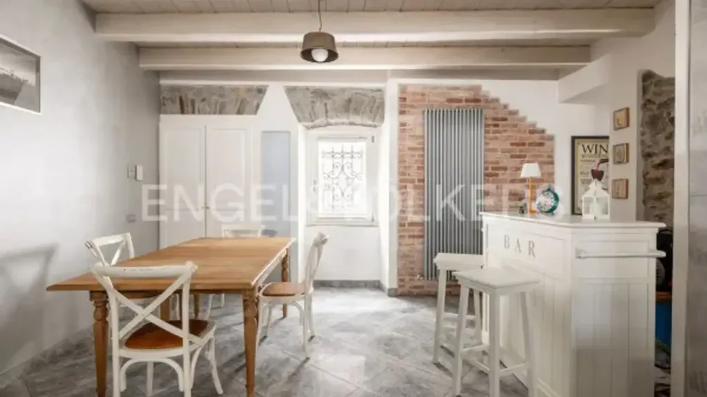 Salle à manger - Rustic Villa with Lake View in Verbania