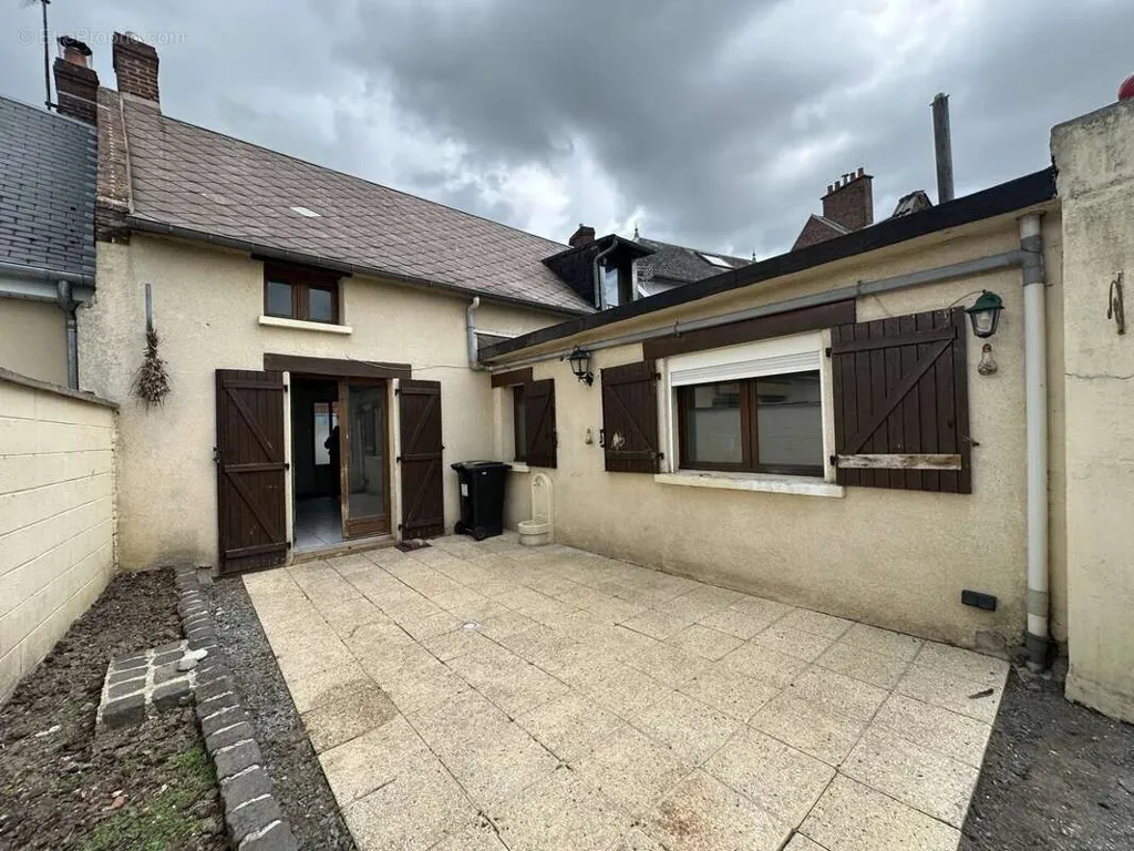 Jardin - Bungalow de plain-pied avec cour à Harbonnières