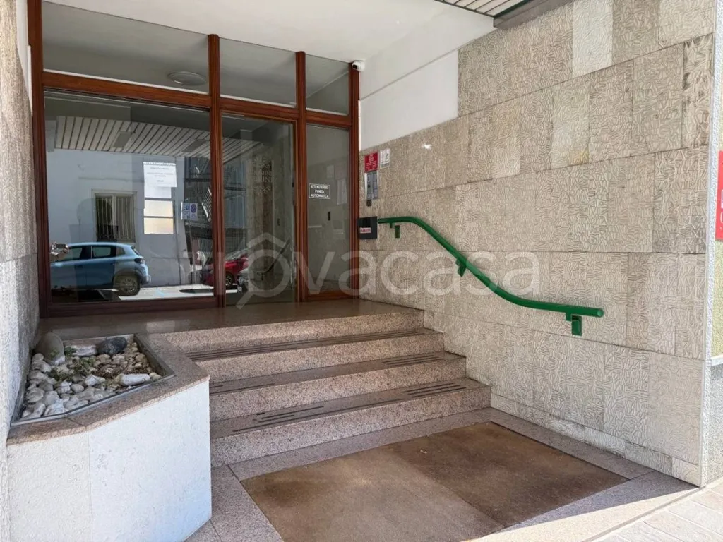 hallway_entrance