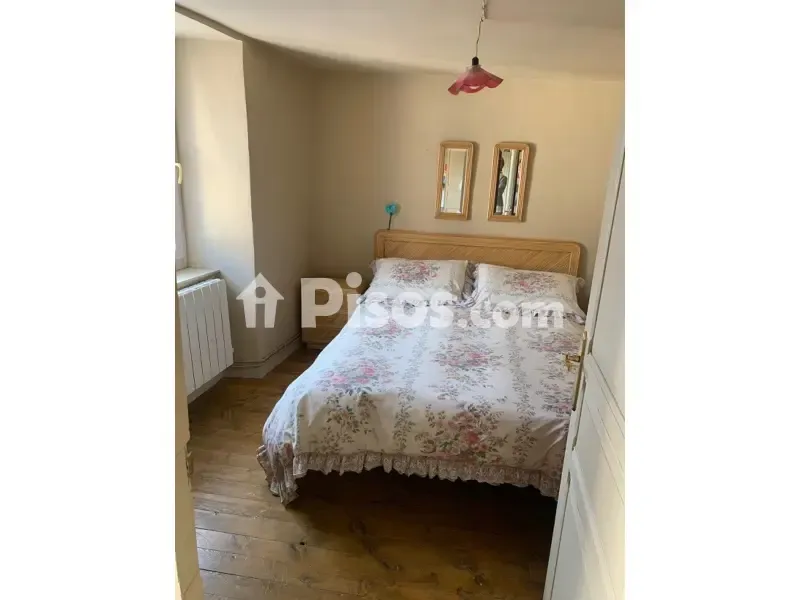 Magamistoad - Spacious House with Mountain Views in Sin