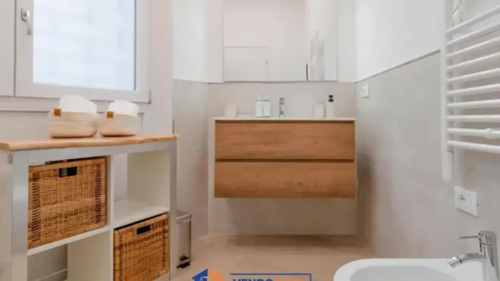 Salles de bain - Modern Loft with Ascender in Santa Rita, Turin