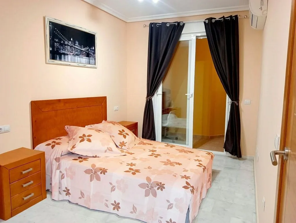 Magamistoad - Twin-bedroom Apartment with Pool in Los Pacos