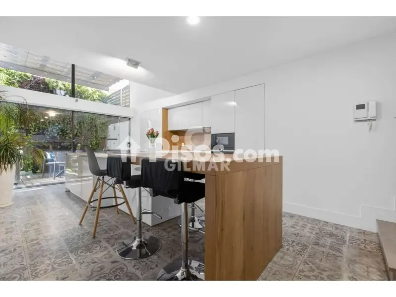 Cuisine - Modern Chalet with Pool in Nervión