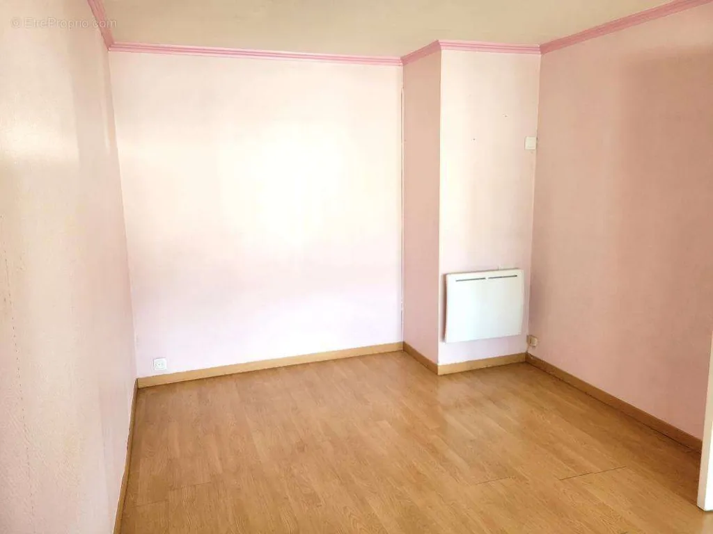 Stanze - Spacious Bungalow with Veranda in Wattrelos