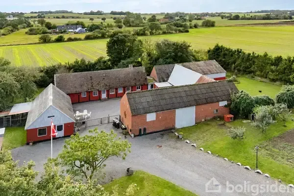 Vue aérienne - Renovated Farmhouse with Garden in Almindingen