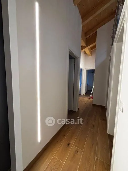 Esik - Student Apartment with Terrace in Trento