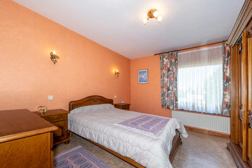 Magamistoad - 3-Bedroom Villa with Veranda in Saint-Mard