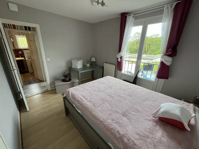 Chambres - Maison au Calme avec Terrasse et Jardin à l'Est