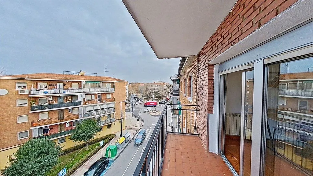 Balcon - 3-Bedroom Apartment with Terrace in San Nicasio