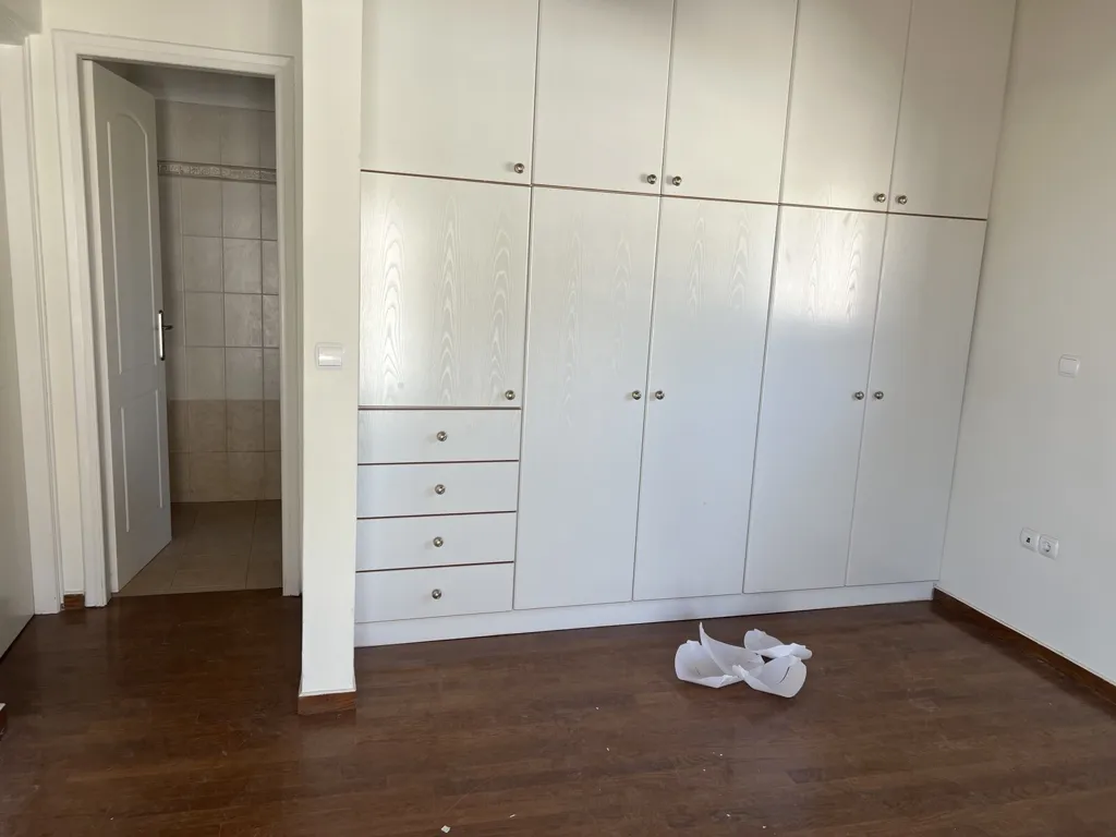 4-toaline korter asukohas Athens