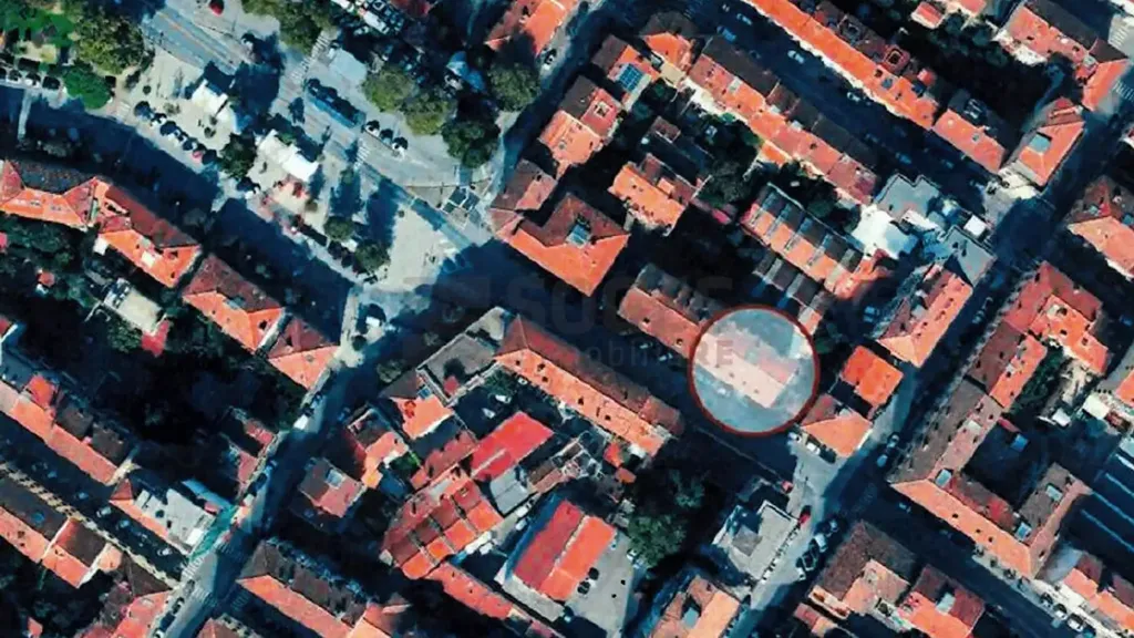 Õhuvaade - Bilocale with Solar Panels in Florence