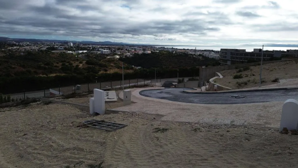Bassein - Urban Plot with Sea Views in Albufeira