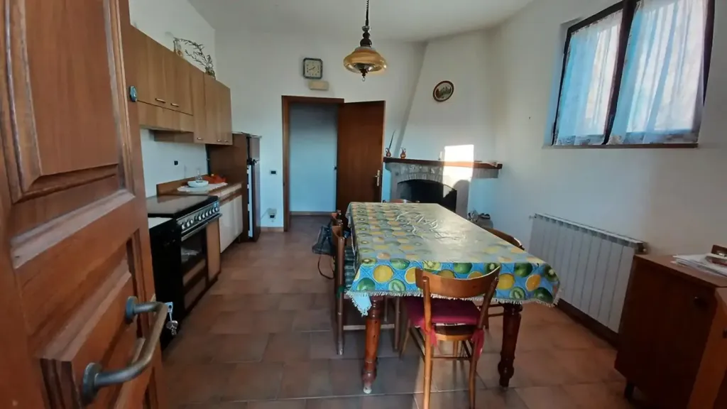 Salle à manger - Bifurcated Villa with Panoramic View in Casole d'Elsa