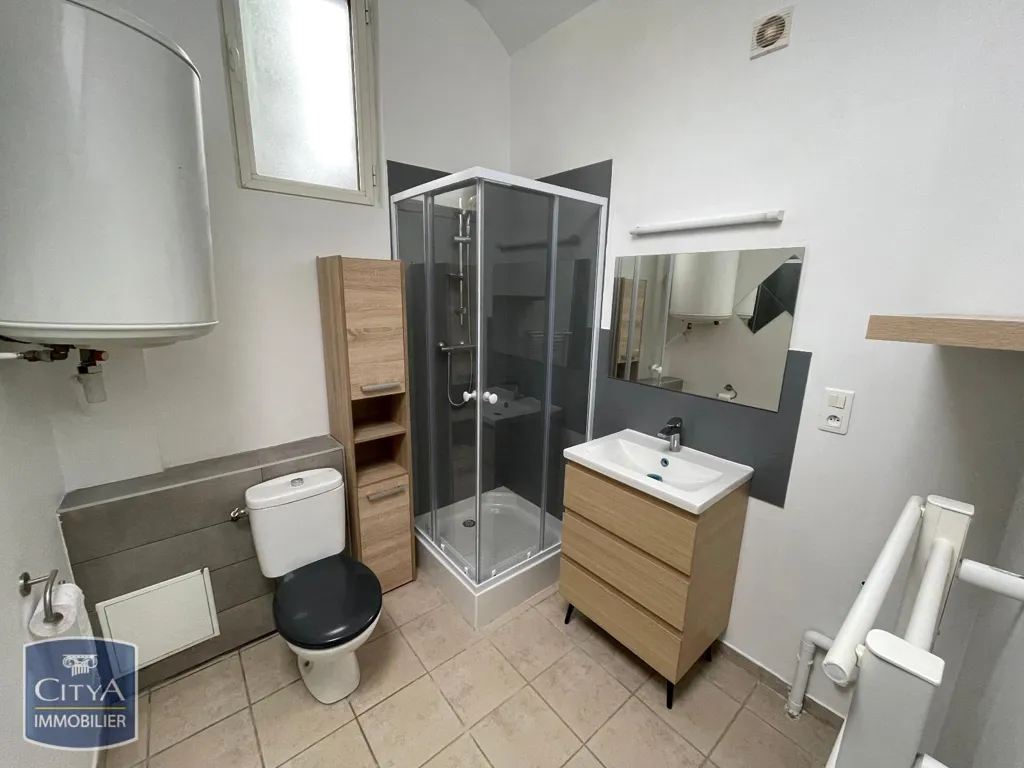 Vannitoad - Renovated Flat with Parking in Warluis