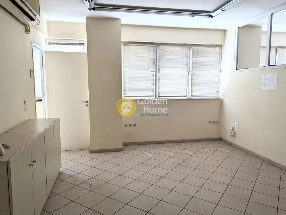 Rooms - Corner Office Building with Terrace in Plaka Square