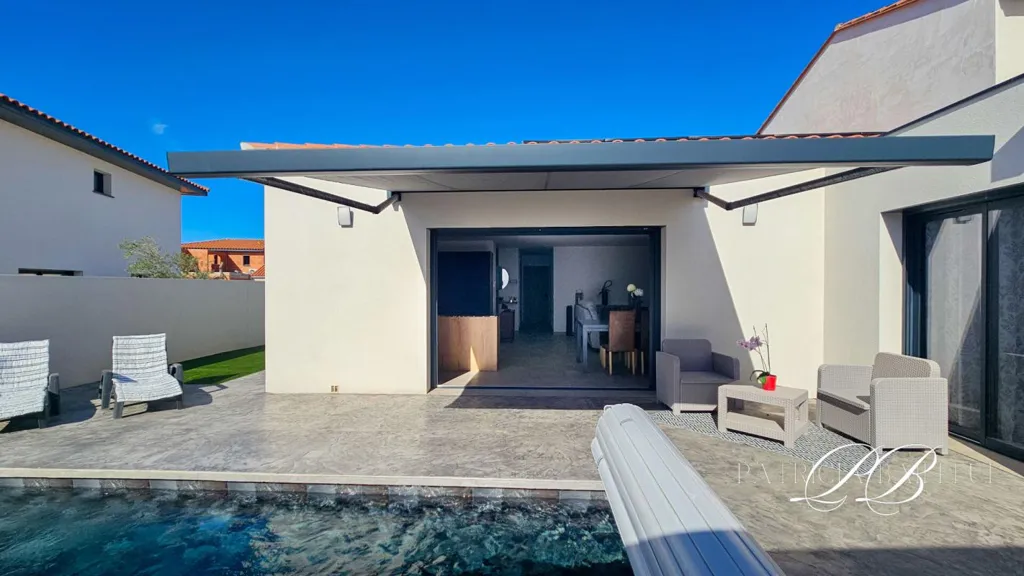 Bassein - Contemporary House with Pool in Ortaffa