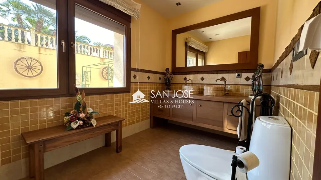 Salles de bain - Luxury Chalet with Tropical Pool in Aspe