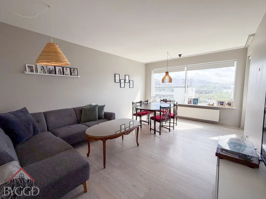 Elutuba - Apartment with South Balcony in Akureyri