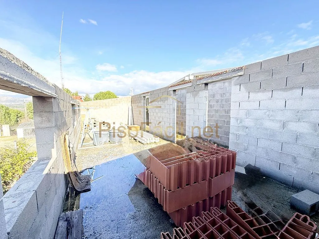 Aed - Chalet with Pool in El Tiemblo, Ávila