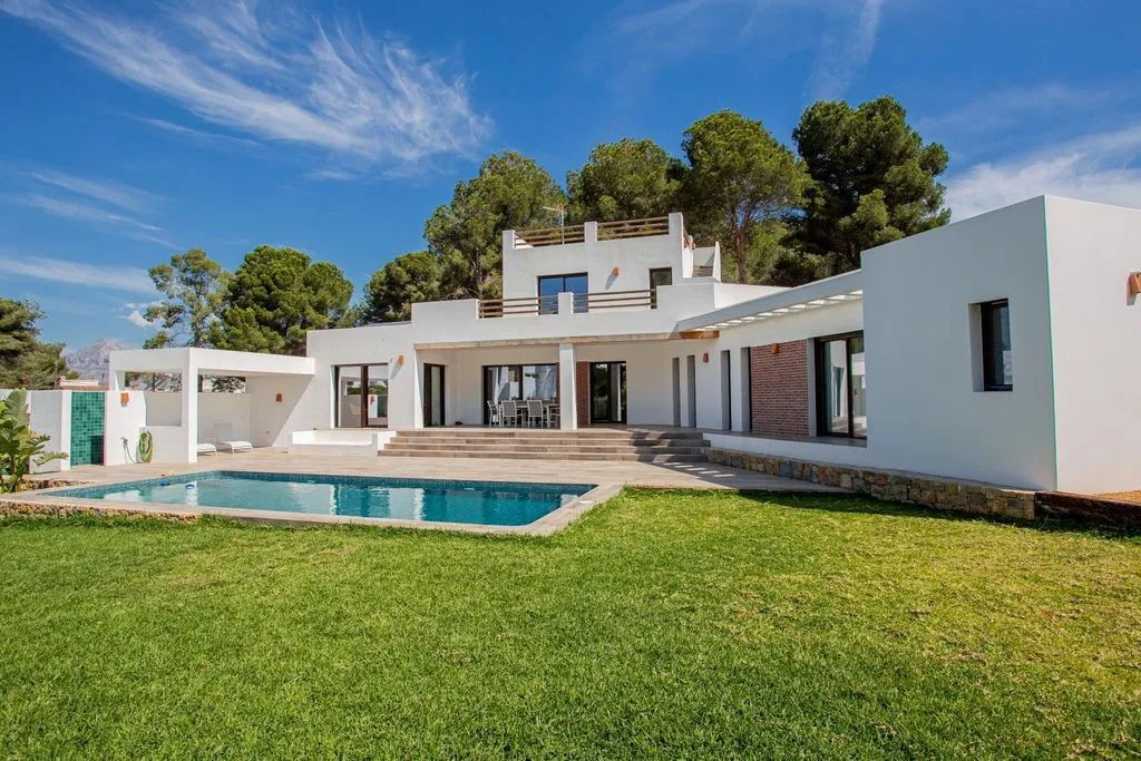 Piscina - Modern Villa with Pool in Jávea's Old Town