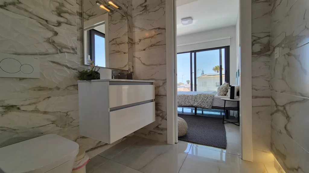 Vannitoad - Luxury Villa with Pool in Torrevieja