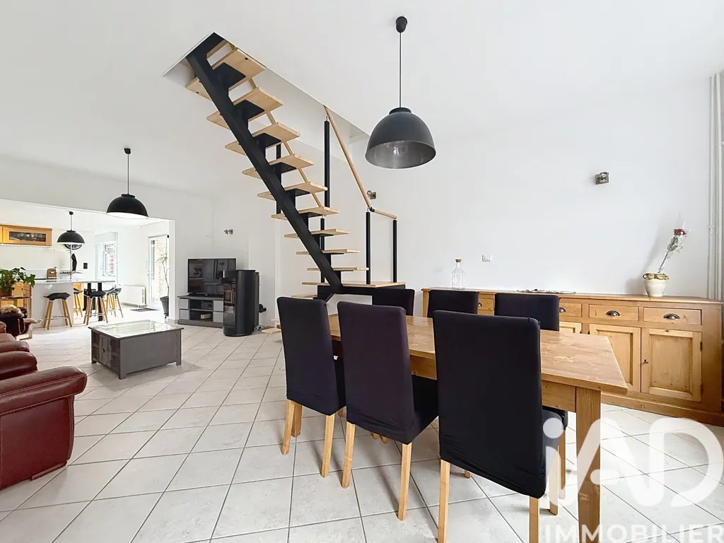 Salle à manger - Maison détachée avec jardin et double garage à Marly