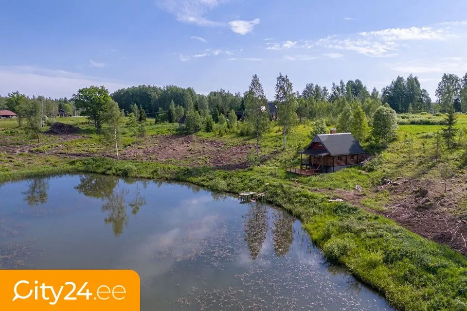 Vue aérienne - Wooden Cottage with Lake View in Cēsis District