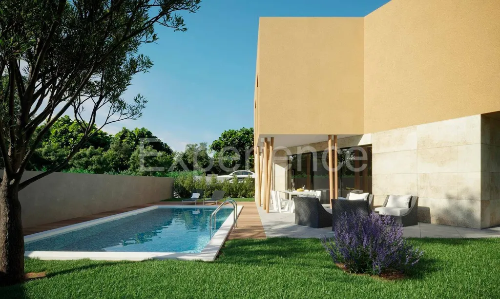 Piscina - Modern House with Private Pool in Brtonigla