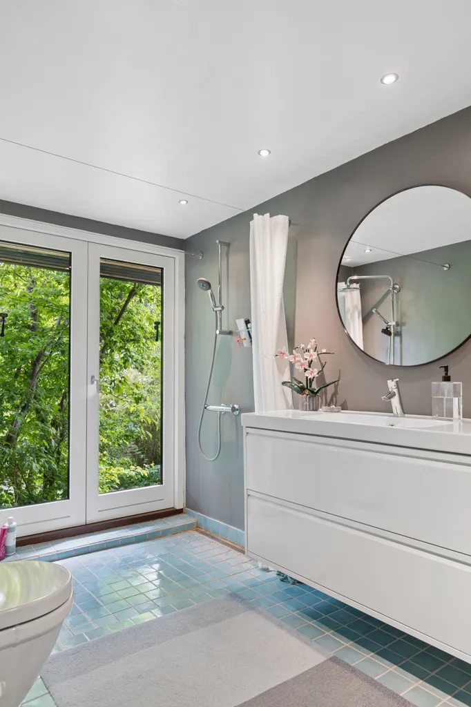 Salles de bain - 1930s Villa with Garden in Søborg